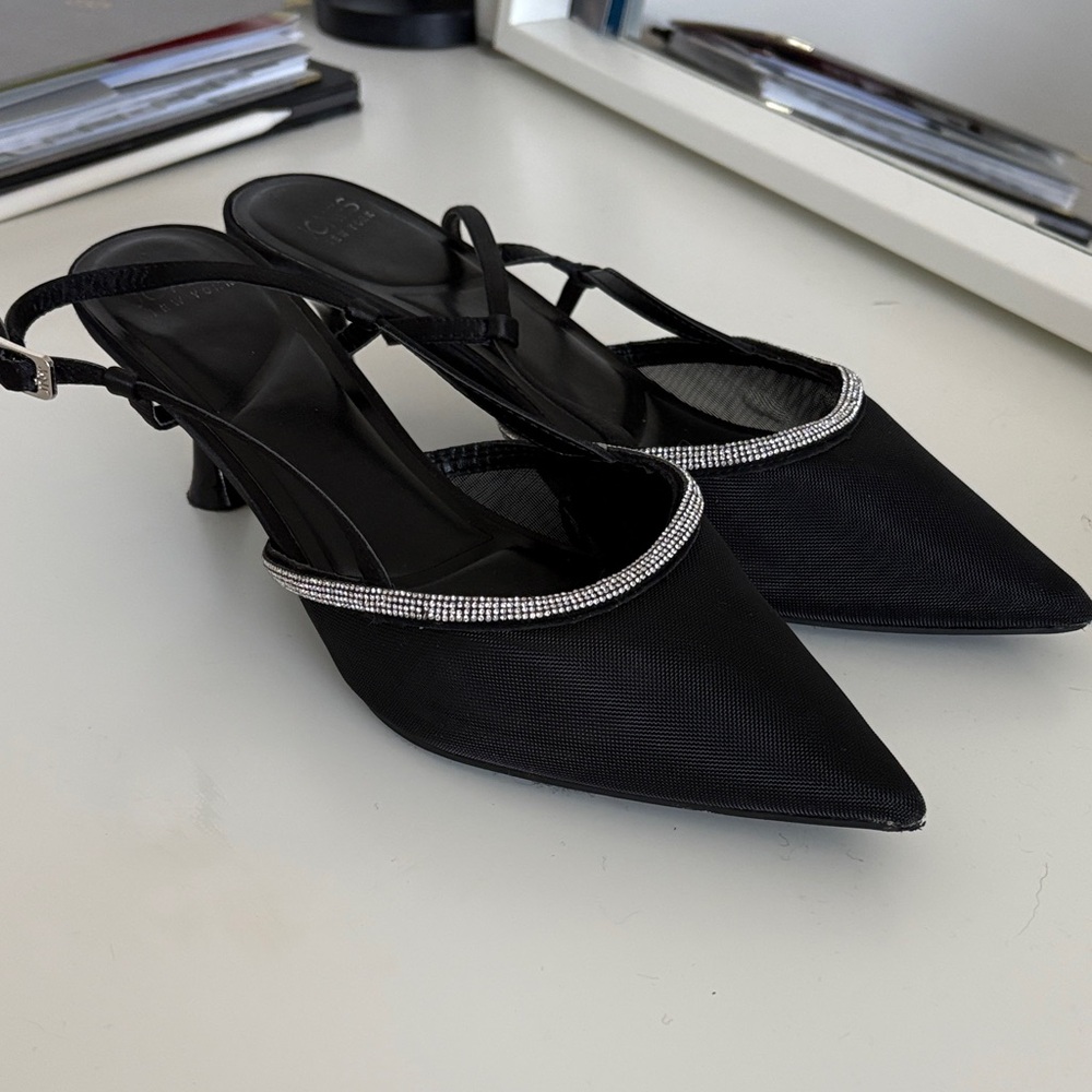 Jones New York Black Slingback Heels with Silver Trim
